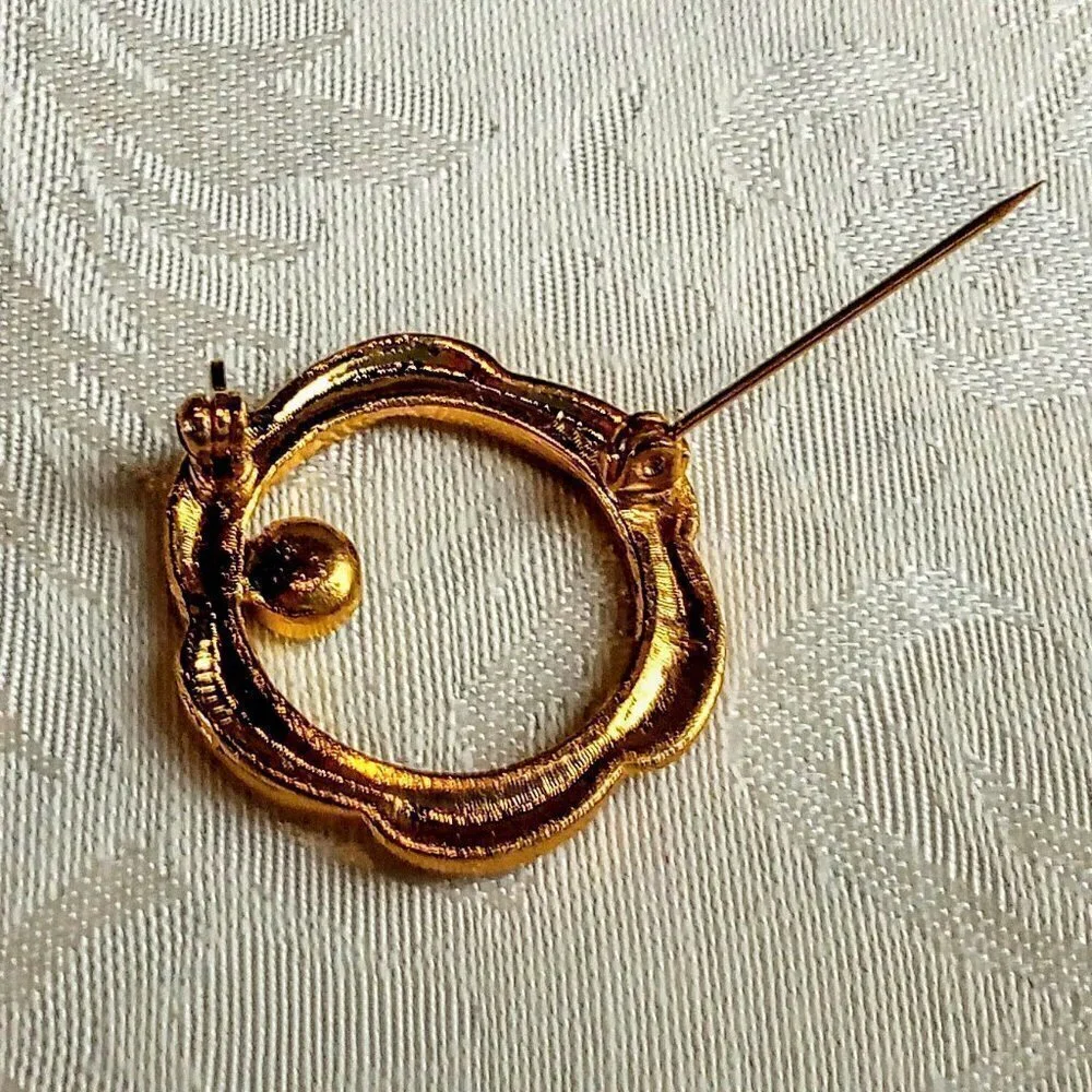 Vintage Gold-Plated Genuine Garnet Circle Brooch